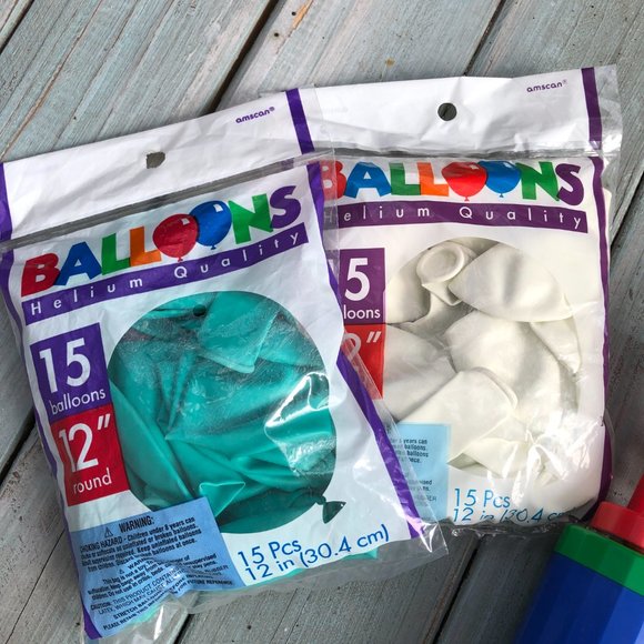 Hand Held Balloon Air Pump Bundle with Weights & Balloons - Picture 4 of 8